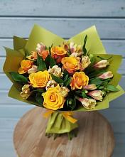 Букет цветов из:  Альстромерии и Розы в Митякинской