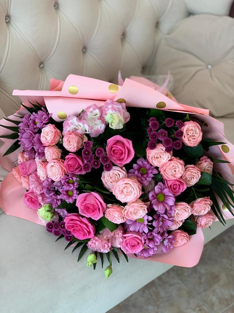 Букет цветов из: Хризантемы, Розы и Лизиантусы в Митякинской