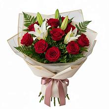 Букет цветов из:  Лилии и Розы в Митякинской