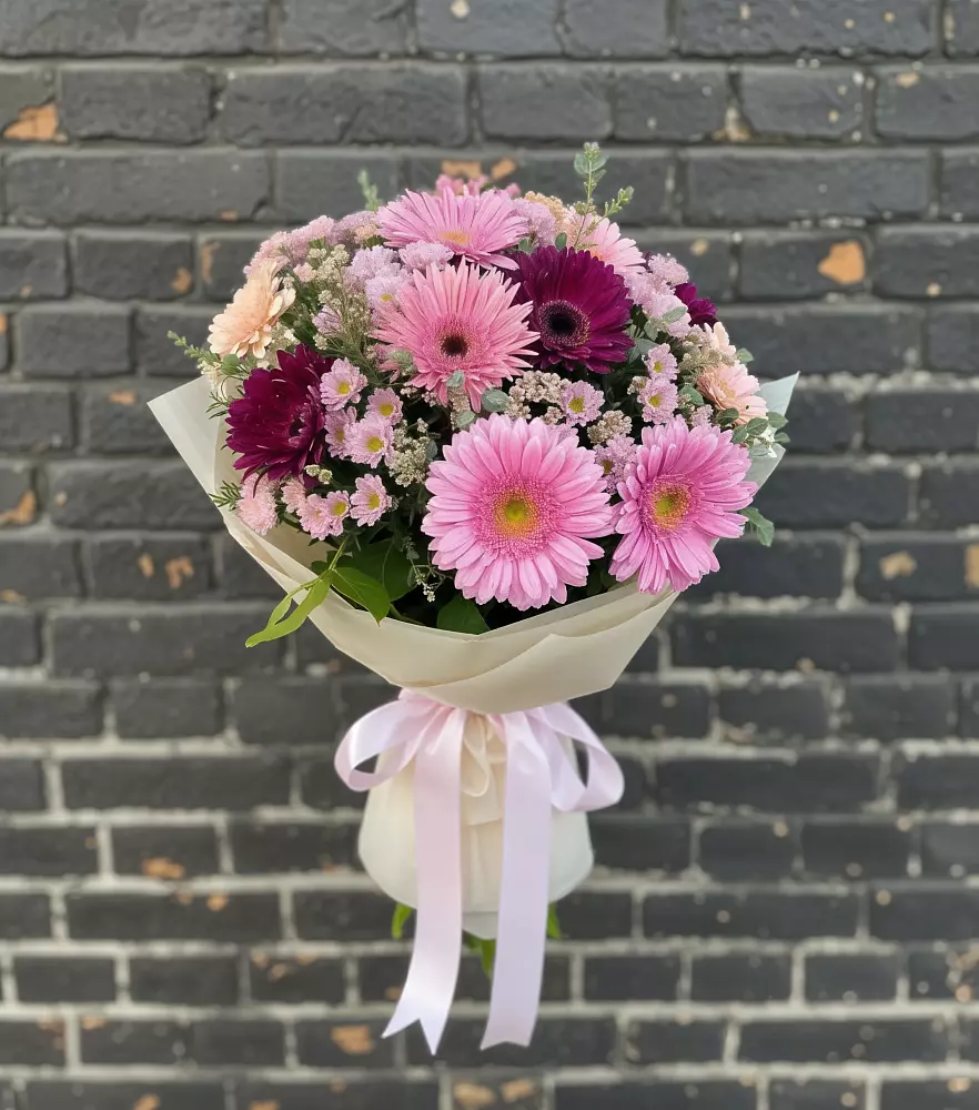 Букет цветов из: Герберы и Хризантемы в Митякинской
