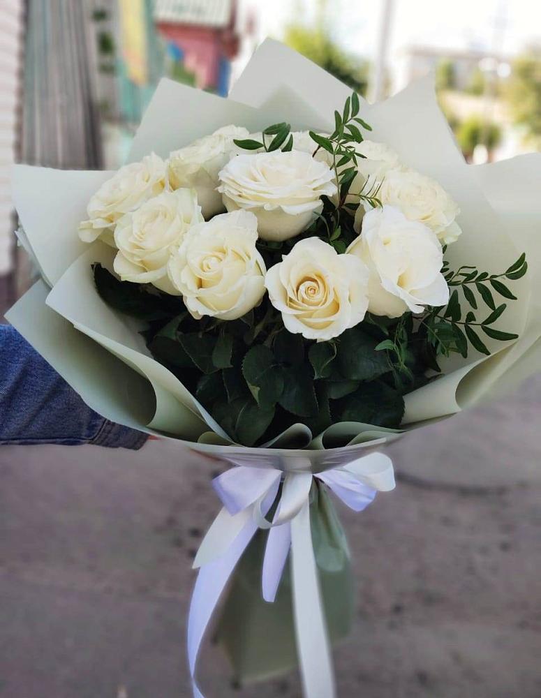 Букет Белые розы Проуд в Митякинской
