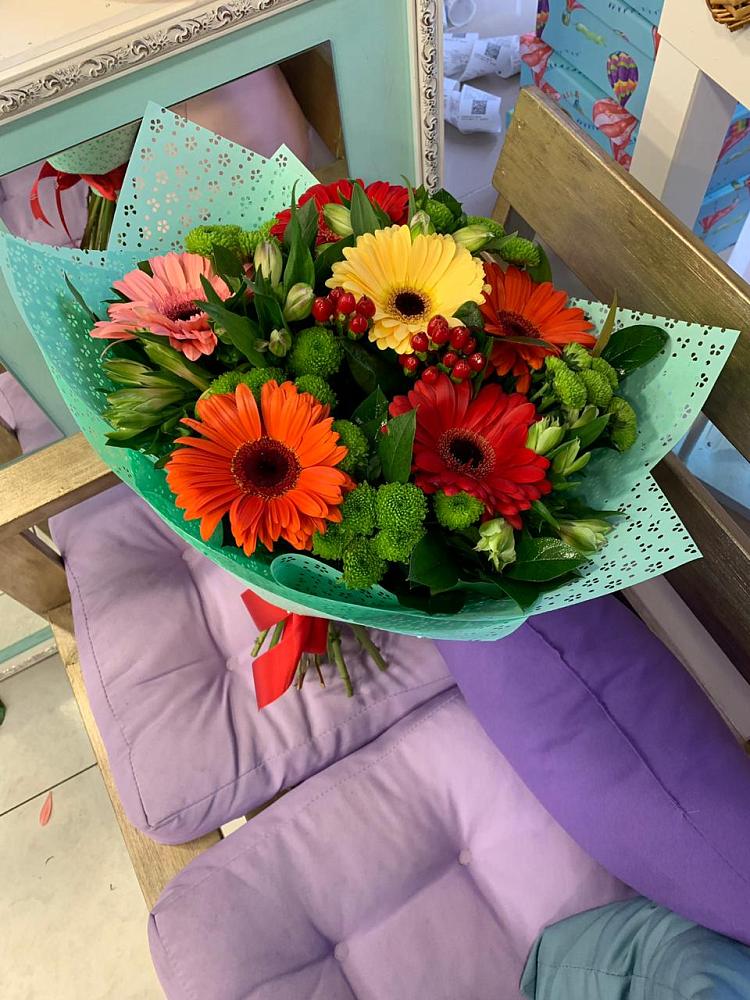 Букет цветов из: Герберы, Хризантемы и Альстромерии в Митякинской