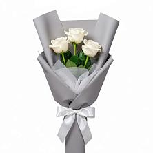 Букет 3 белые розы в Митякинской