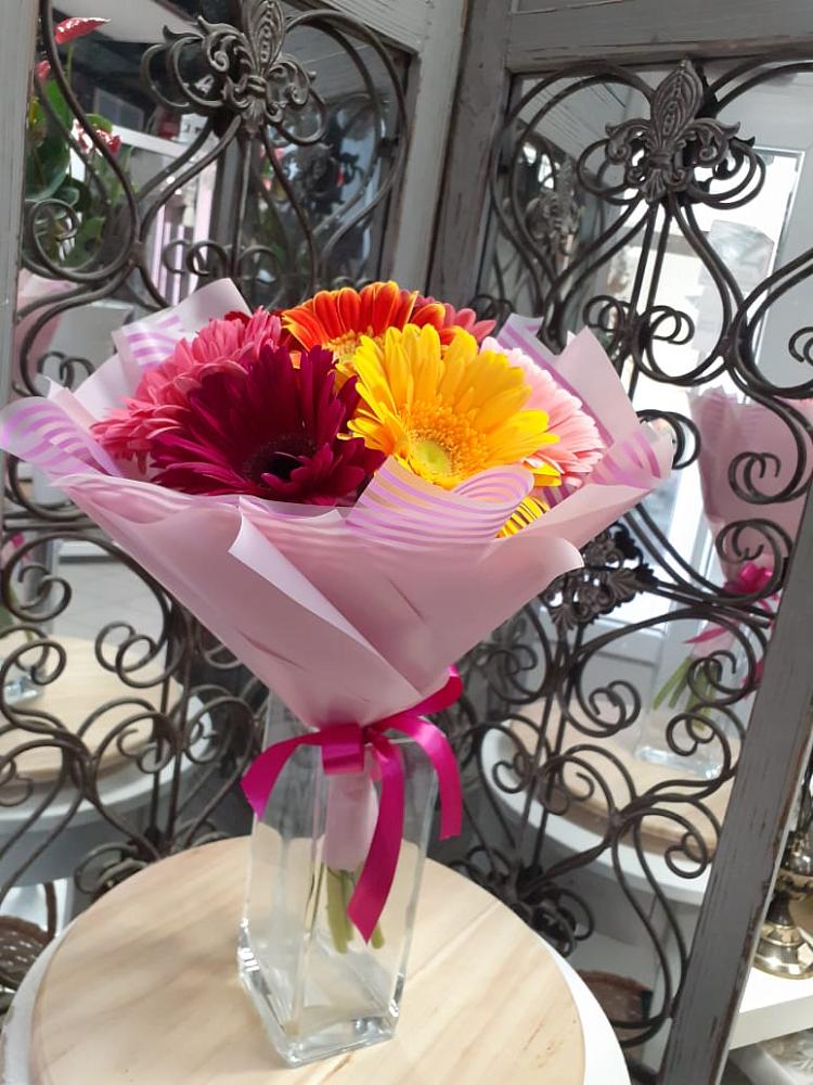 Букет цветов из: Герберы в Митякинской