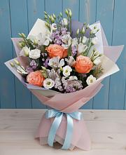 Букет цветов из:  Лизиантусы, Розы, Альстромерии и Гипсофила в Митякинской