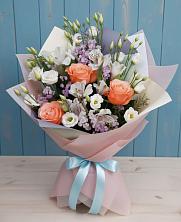 Букет цветов из:  Лизиантусы, Розы, Альстромерии и Гипсофила в Митякинской