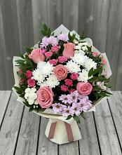 Букет цветов из:  Альстромерии, Гвоздики, Розы и Хризантемы в Митякинской
