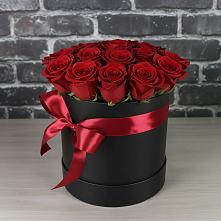 Цветочная композиция из Розы в шляпной коробке #REPLACE_PRED# Митякинской