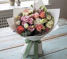 Букет цветов из:  Розы, Лизиантусы и Гвоздики в Митякинской