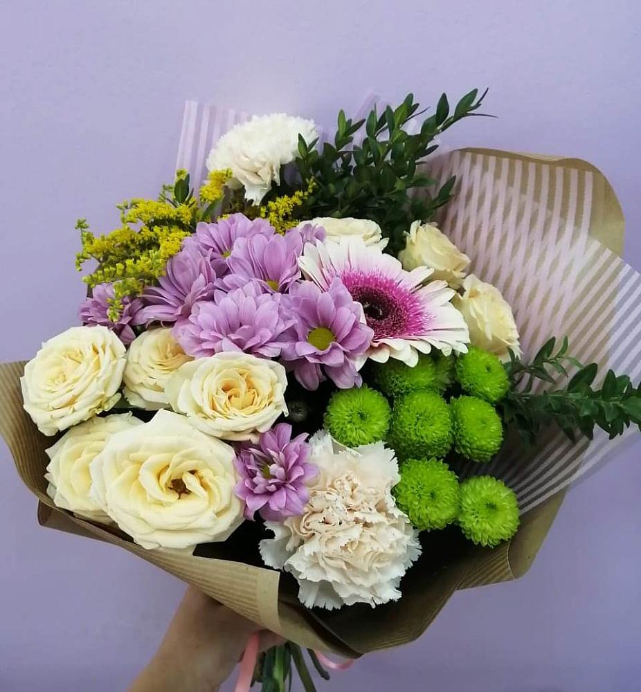 Букет цветов из: Хризантемы, Розы, Гвоздики и Герберы в Митякинской