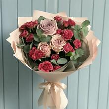 Букет цветов из:  Гвоздики и Розы в Митякинской