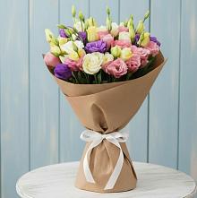 Букет цветов из:  Лизиантусы в Митякинской