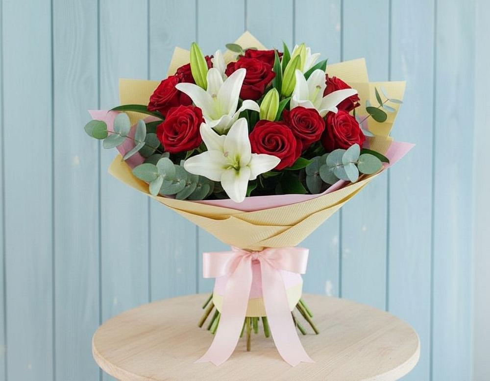 Букет цветов из: Лилии и Розы в Митякинской